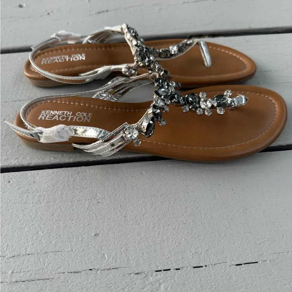 Kenneth Cole Reaction Women’s Drag Fire Sandals – Silver Crystal Thong Style S/8 - Picture 11 of 12